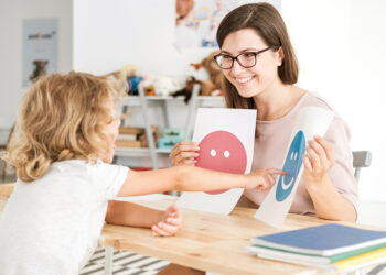 Uzman Psikologlar Açıkladı: Çocuklarda Duygusal Zeka Geliştirme Yolları