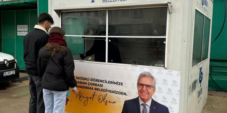 Bandırma Belediyesi Çorba Standı Kaldırıldı Kararı Akademik Camianın Gündeminde