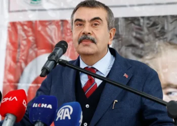 Sınıf Öğretmenliği Açığı Dikkat Çekiyor: Temel Eğitim Alarm Veriyor