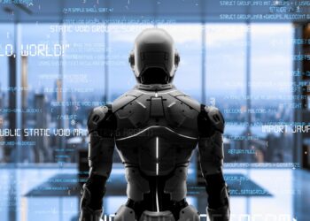 Arkasında kodlar ve yazılar bulunan parlak ışıklı odadaki robot.